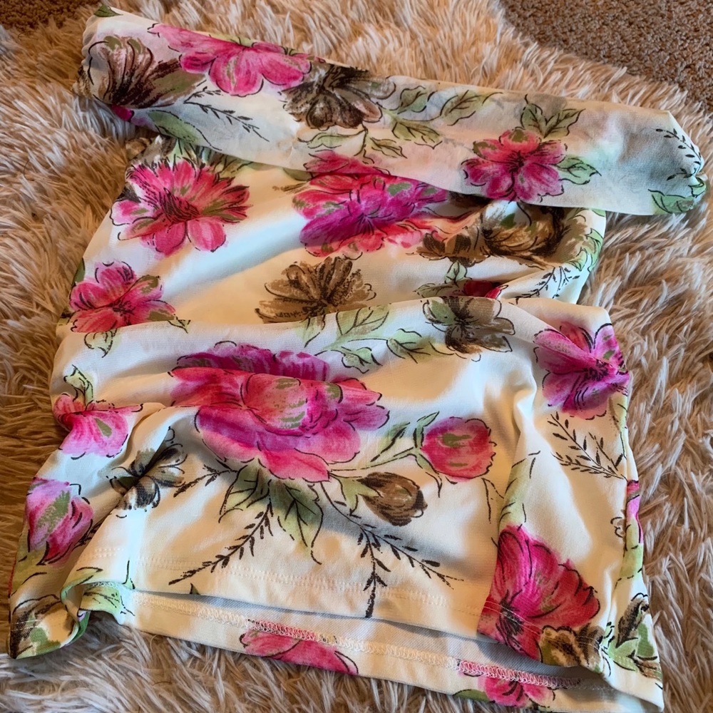 Off the shoulder floral stretch blouse